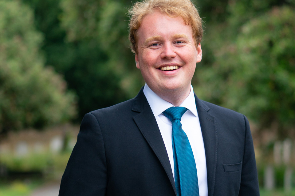 Närbild på man. Fotografi.